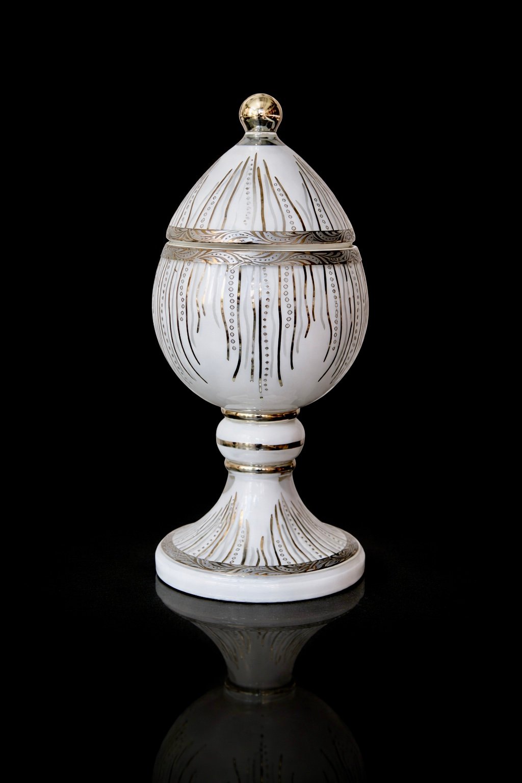 38D31BFA-55C6-42A8-ACEC-215042E17A78 ÇİZGİ BEYAZ GÜMÜŞ ŞEKERLİK - Görsel 1